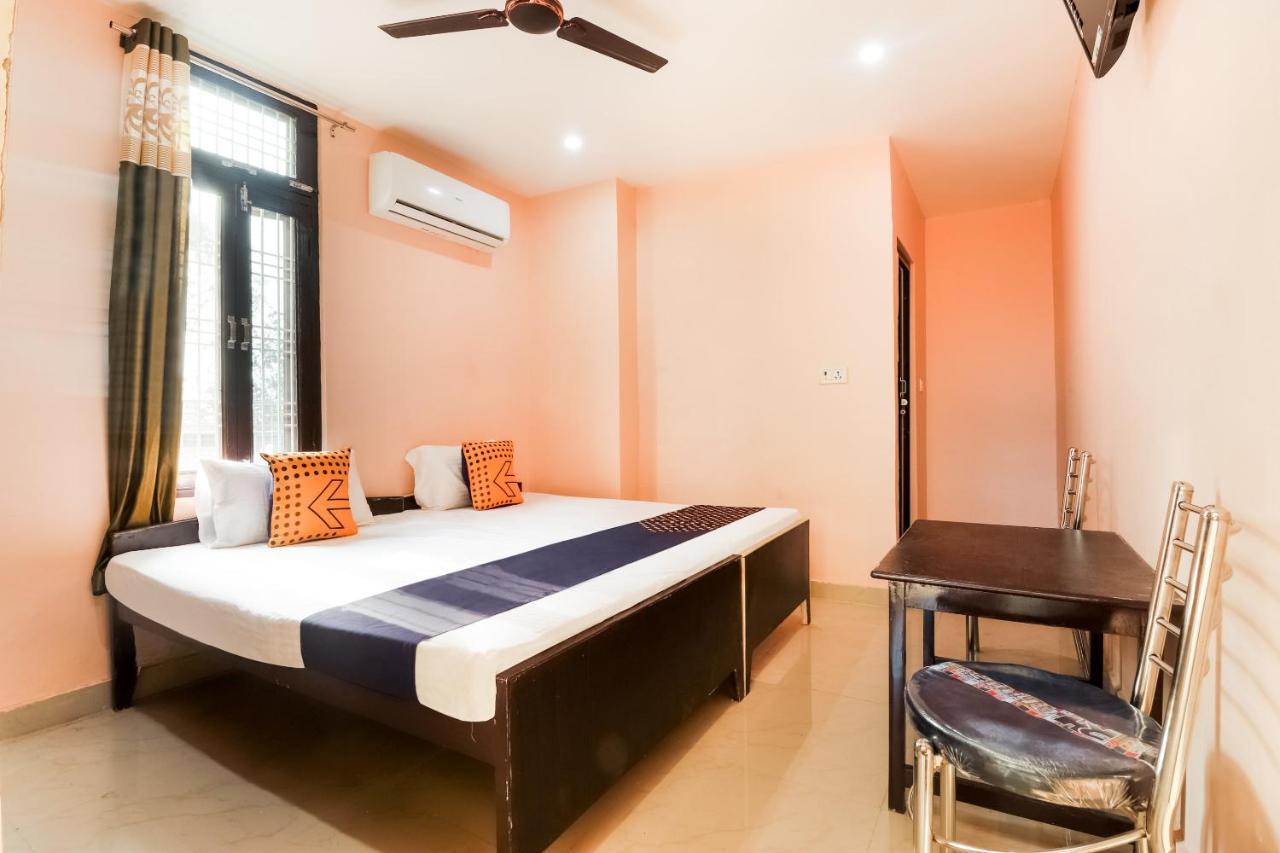 Spot On 63000 Hotel S.S. Plaza Banthra Sikandarpur Exterior photo