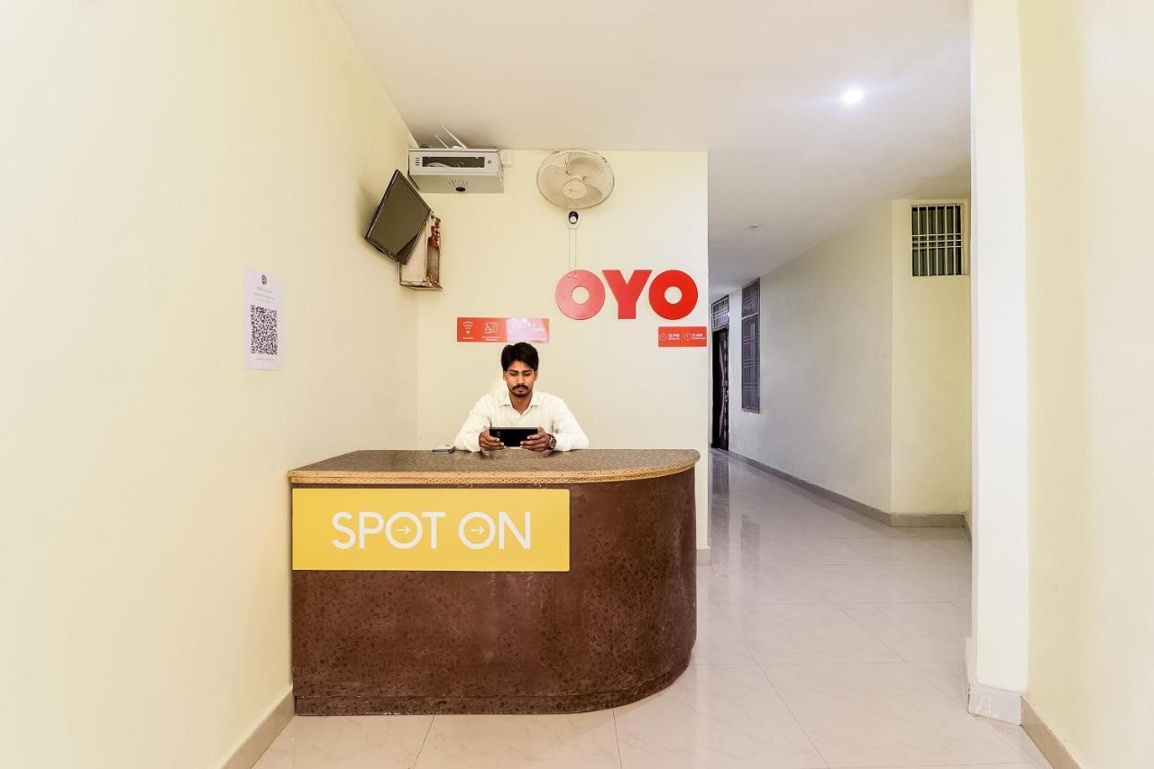 Spot On 63000 Hotel S.S. Plaza Banthra Sikandarpur Exterior photo