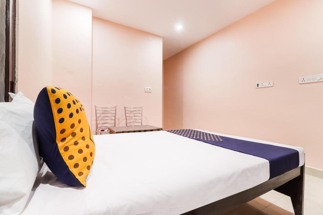 Spot On 63000 Hotel S.S. Plaza Banthra Sikandarpur Exterior photo