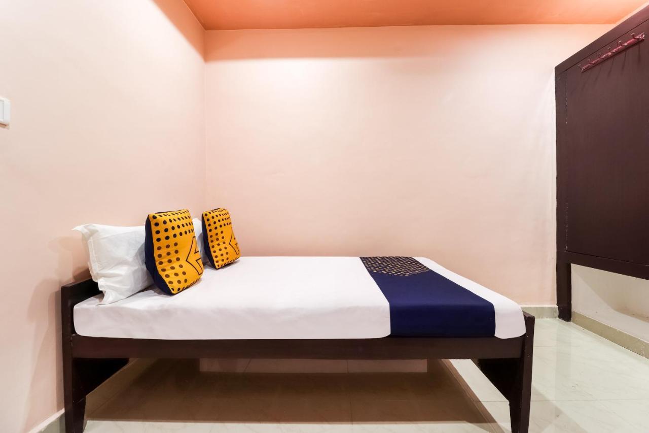 Spot On 63000 Hotel S.S. Plaza Banthra Sikandarpur Exterior photo